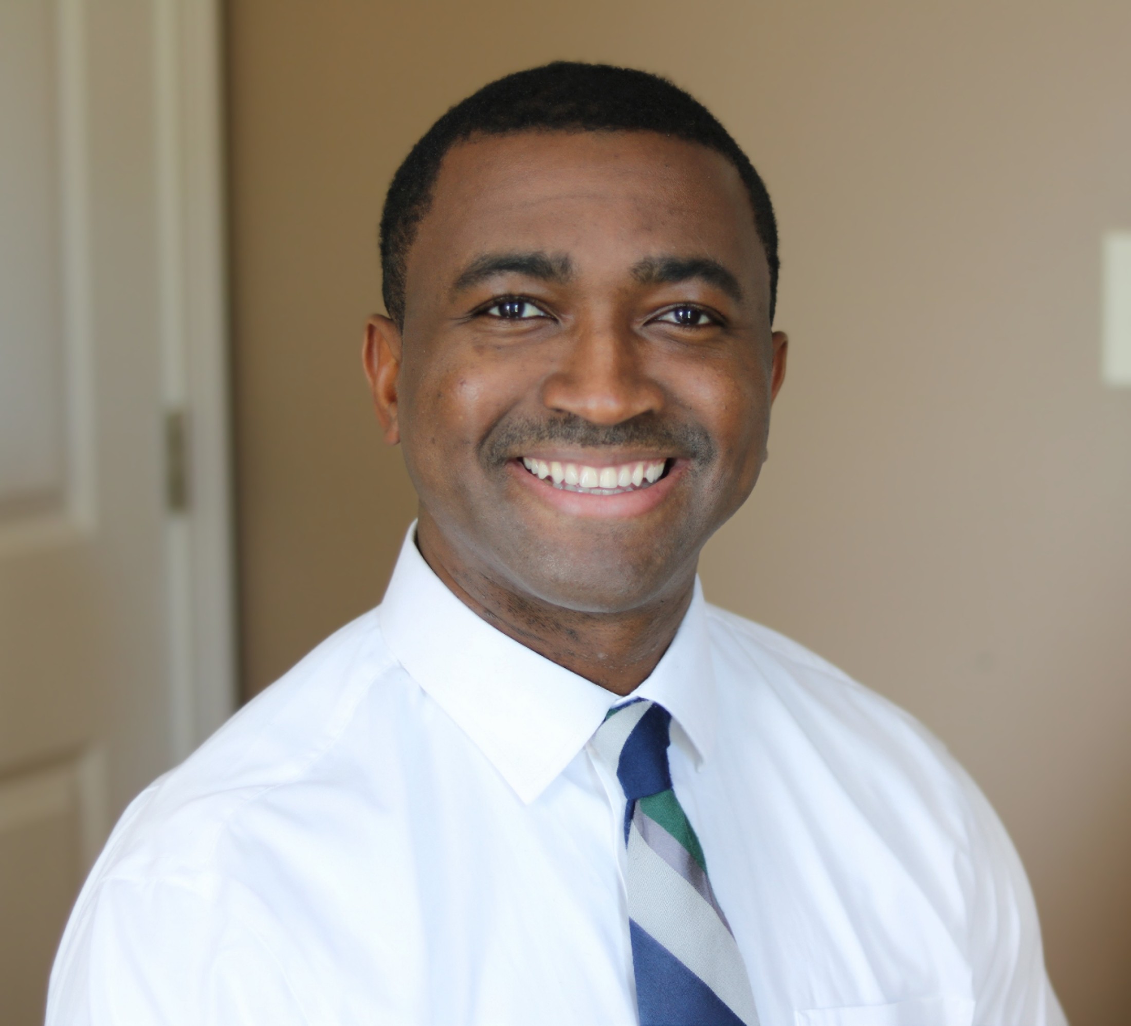 Dr Rhobor Uviasah, DMD at ToothSuite